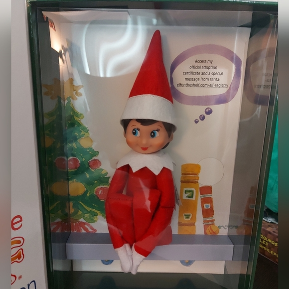 Elf on the Shelf Girl & book w/ 3 Pop-Up  Scenes & Santa's Driver's license! - Picture 6 of 8